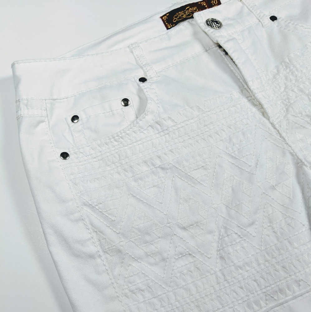 One 5 One White Embroidered Jean Shorts Sz 10